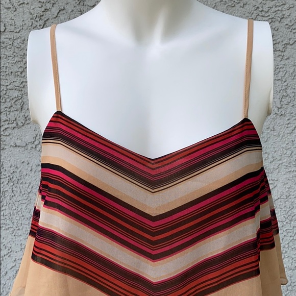 Bebe Chiffon Flowy Asymmetrical Tank Top Blouse 👚 Striped Fall Autumn Neutral - Picture 2 of 7
